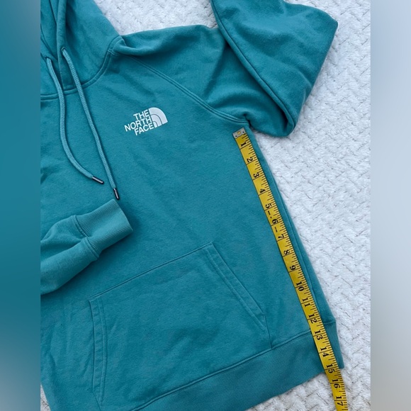 The North Face Adventurous Teal Pullover Hoodie Never Stop Exploring NWOT - Picture 5 of 8